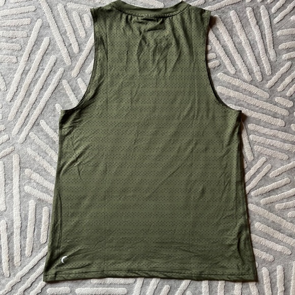 Zyia Tank - Picture 3 of 3